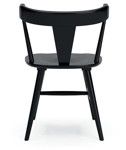 Gretlynn Dining Room Side Chair (2/CN) Signature Design by Ashley®