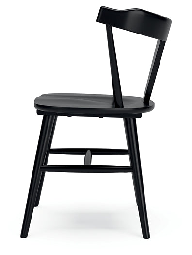 Gretlynn Dining Room Side Chair (2/CN) Signature Design by Ashley®