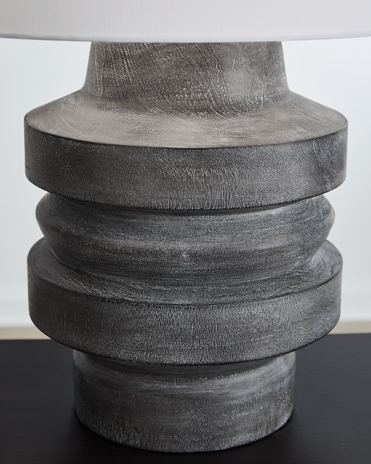 Wahida Poly Table Lamp (1/CN) Signature Design by Ashley®