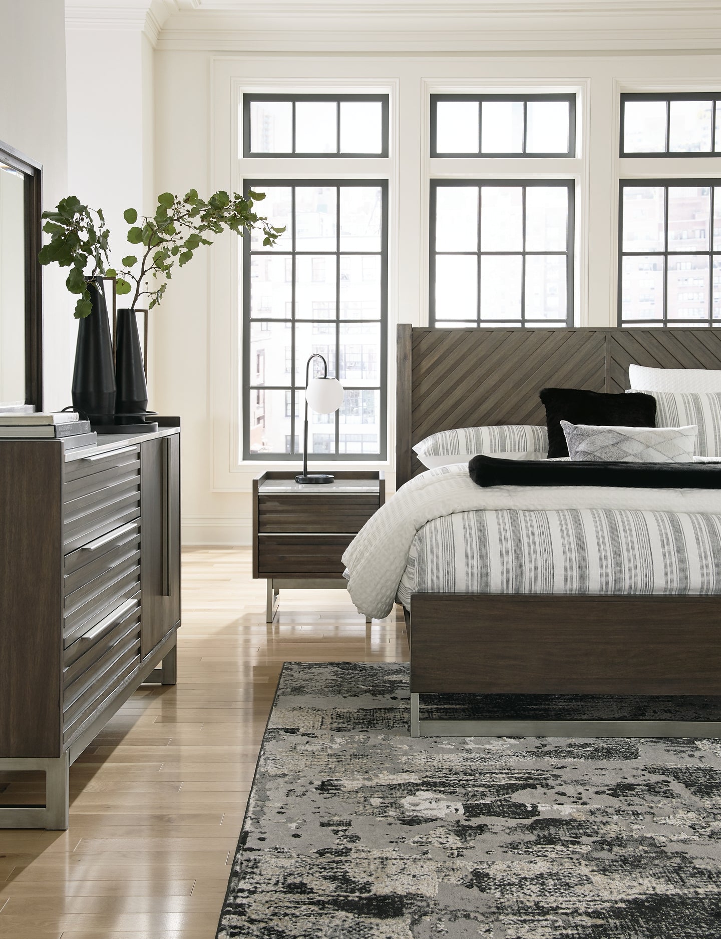 Arkenton Queen Panel Bed with Mirrored Dresser and 2 Nightstands Ashley®