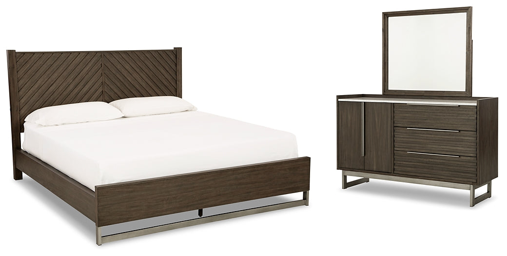 Arkenton California King Panel Bed with Mirrored Dresser Ashley®