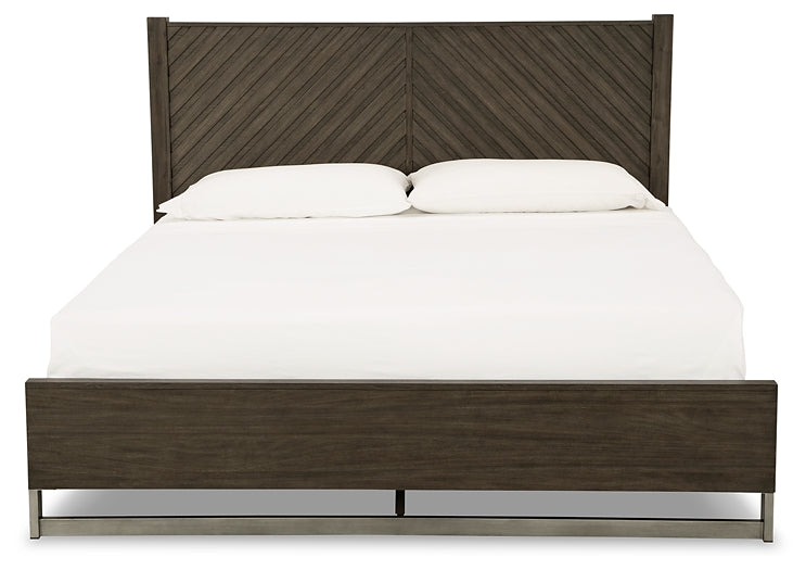 Arkenton California King Panel Bed with Mirrored Dresser, Chest and 2 Nightstands Ashley®