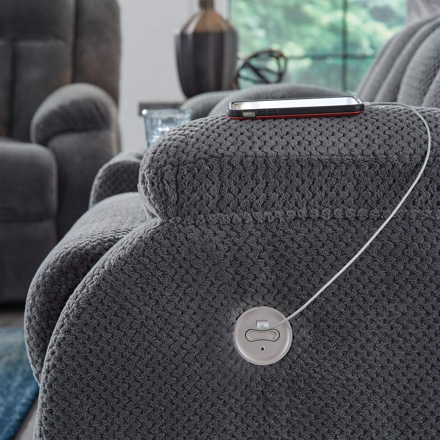 Observation DBL REC PWR Loveseat w/Console Signature Design by Ashley®