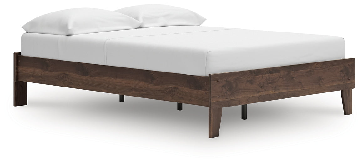 Calverson  Platform Bed Signature Design by Ashley®