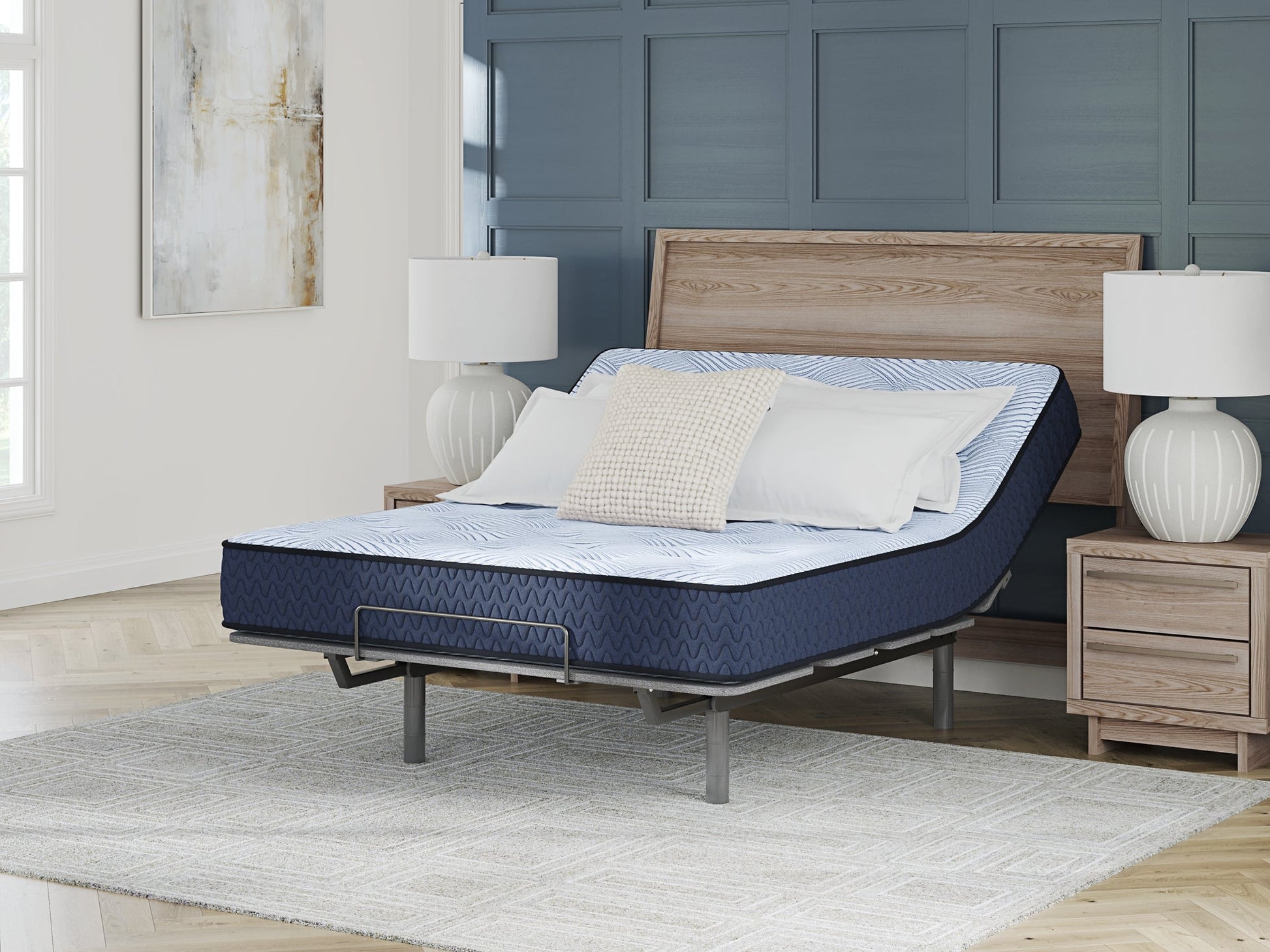 Peak 2.0 10 Hybrid  Mattress Sierra Sleep® by Ashley