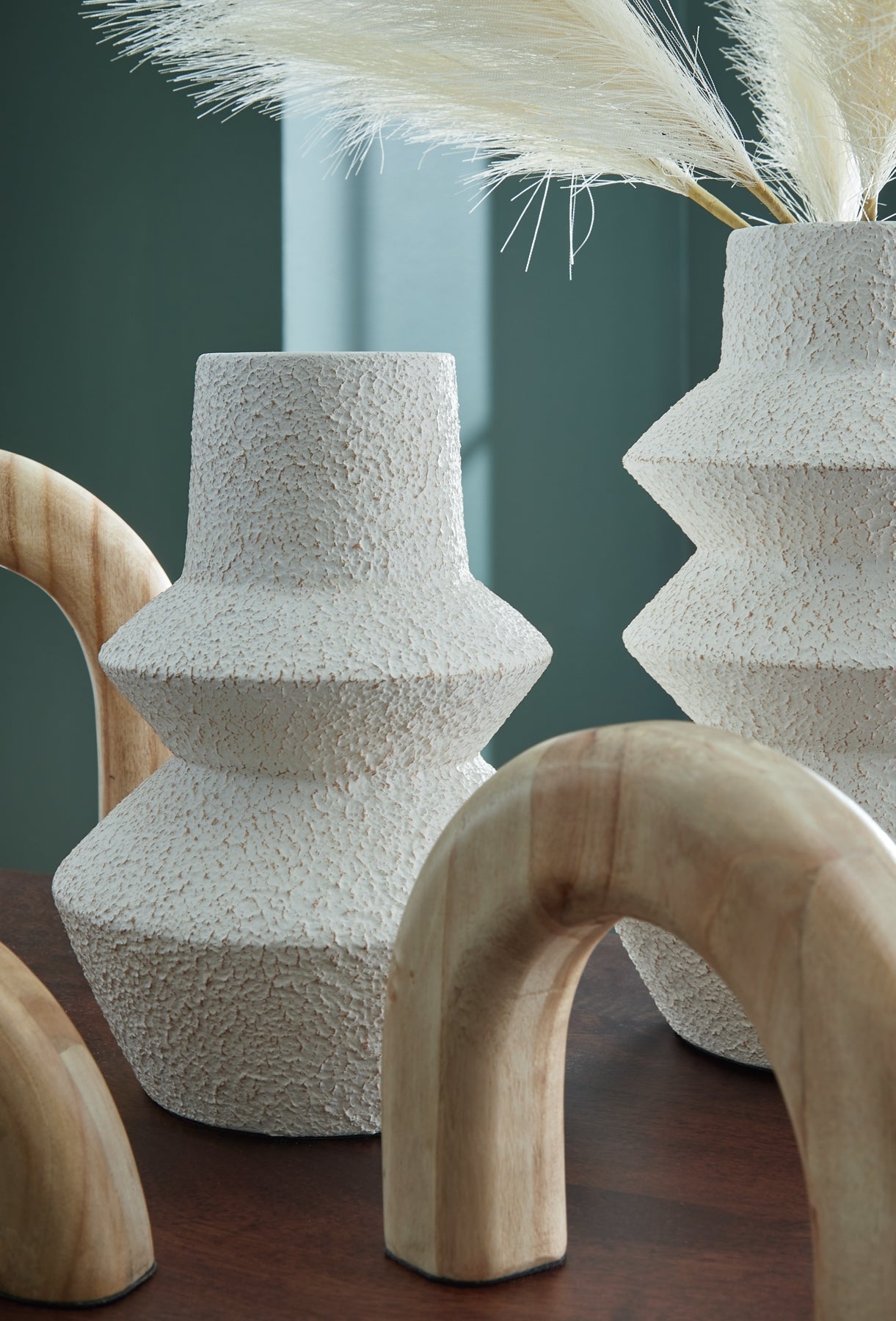 Maddwarth Accessory Set (5/CN) Signature Design by Ashley®