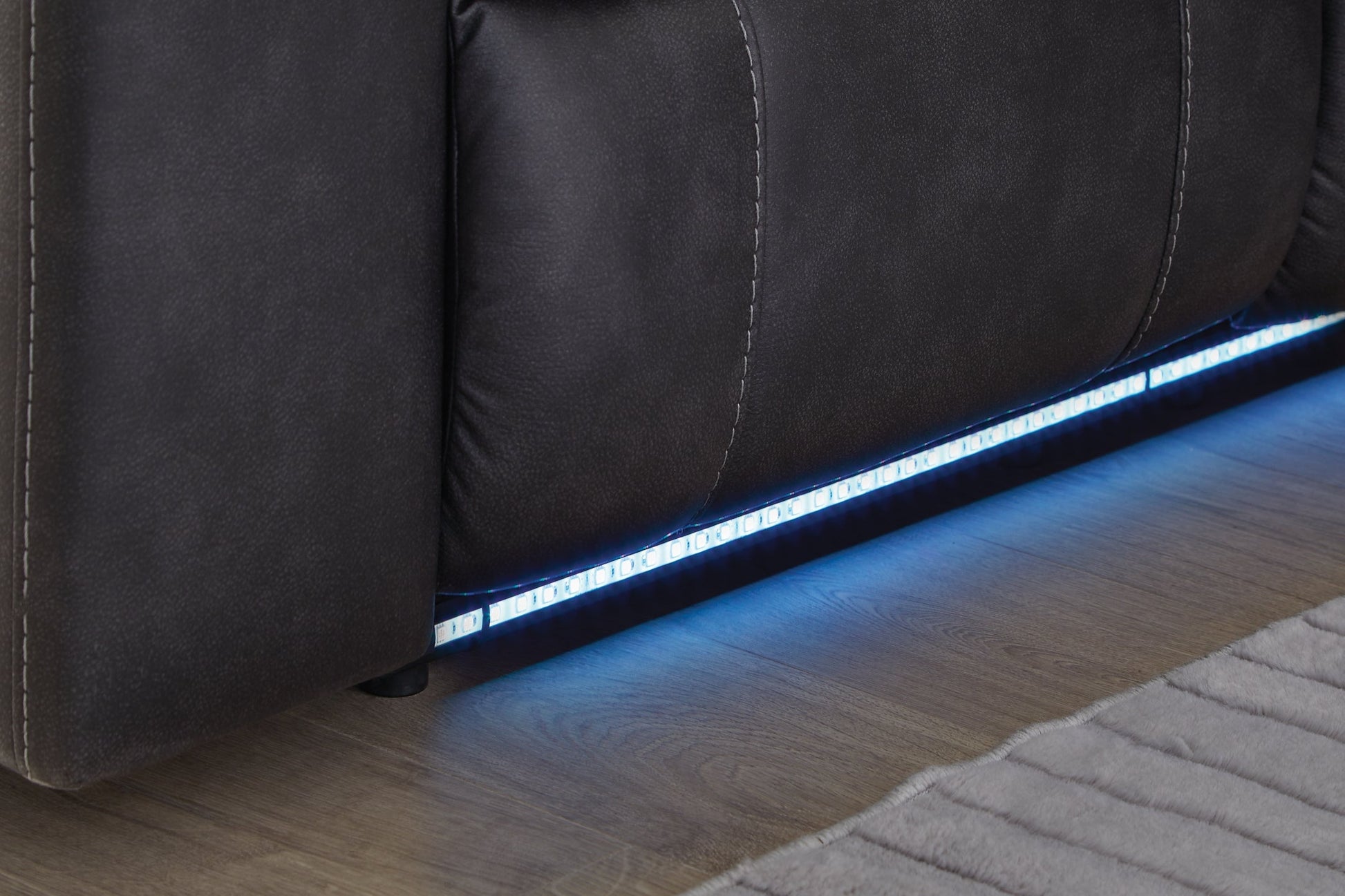 Sultan Meadow 2-Piece Reclining Sectional Signature Design by Ashley®