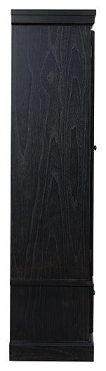 Greddinton Curio Signature Design by Ashley®
