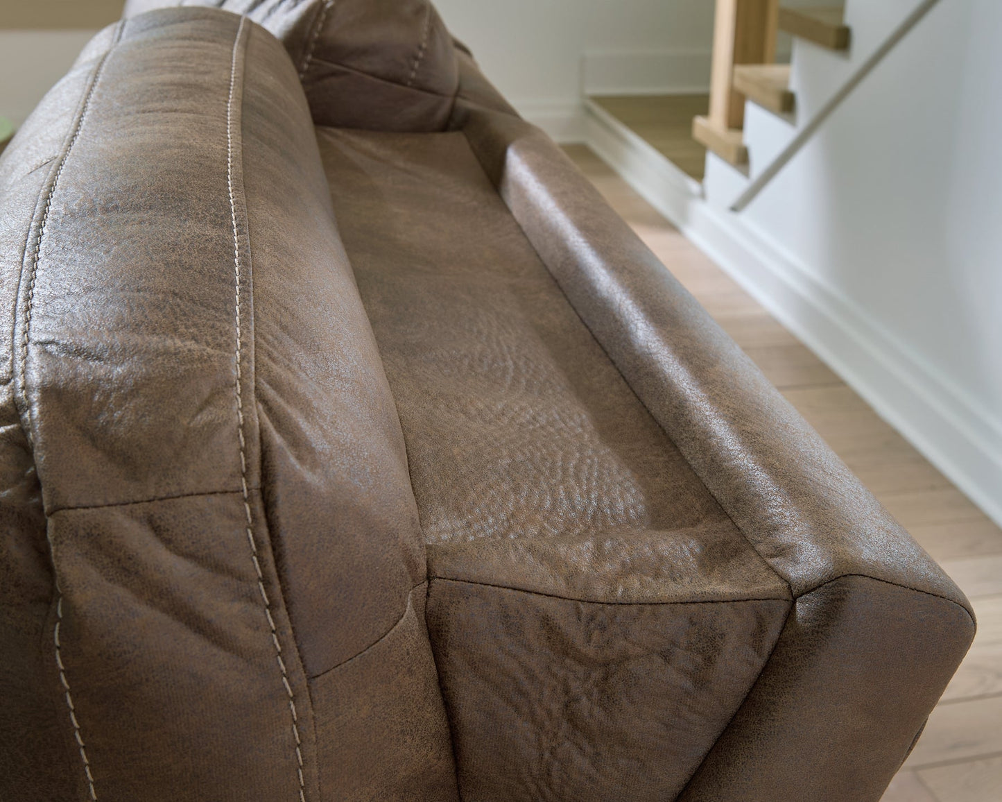 Beckley Place PWR REC Loveseat/CON/ADJ HDRST Signature Design by Ashley®