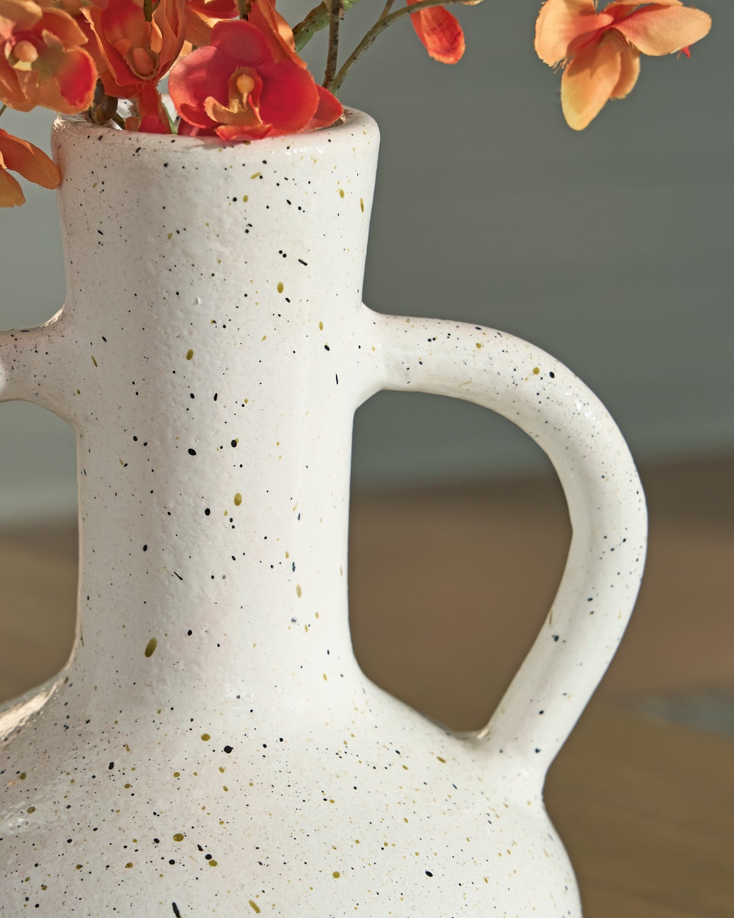 Dallinworth Vase Signature Design by Ashley®