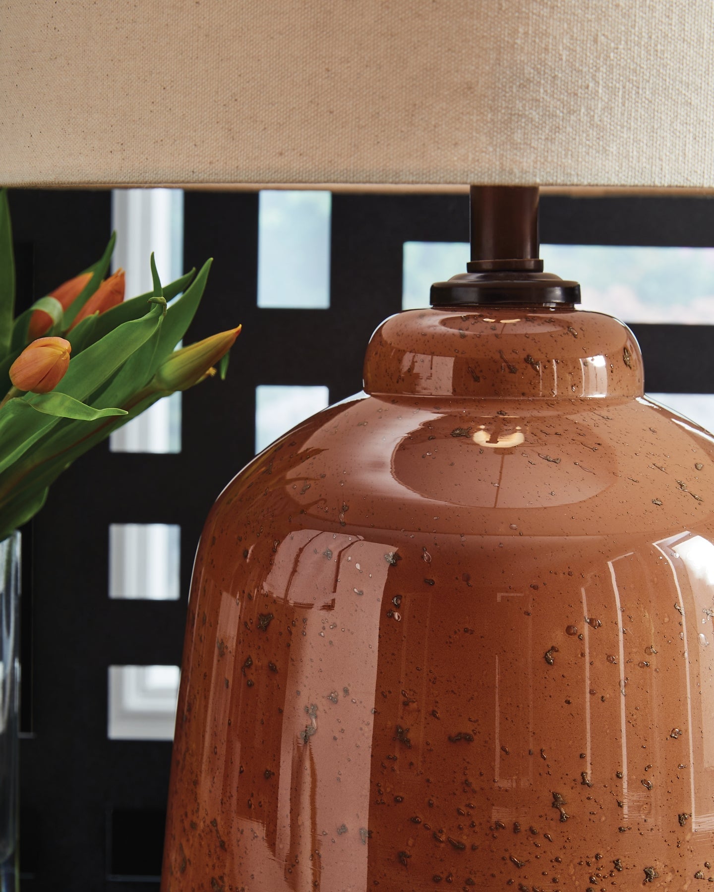 Aaleahya Glass Table Lamp (1/CN) Signature Design by Ashley®