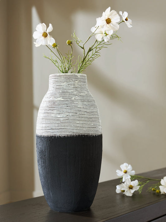 Girtha Vase Signature Design by Ashley®