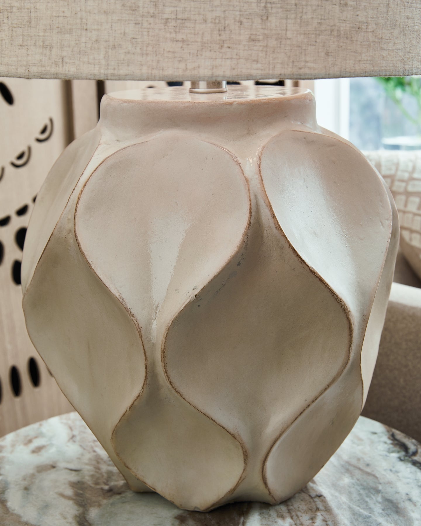 Edselham Paper Table Lamp (1/CN) Signature Design by Ashley®