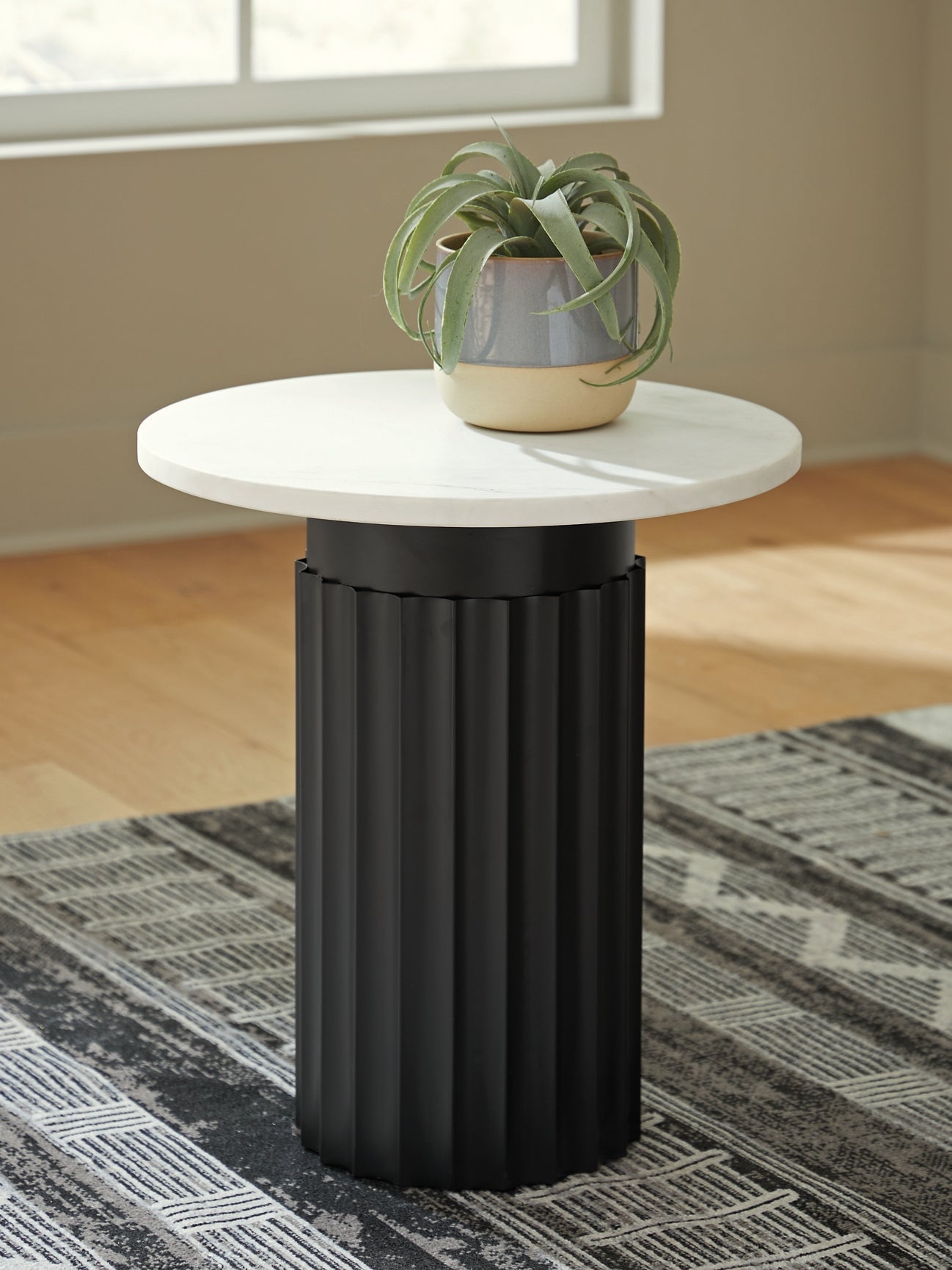 Wainstone Accent Table Signature Design by Ashley®