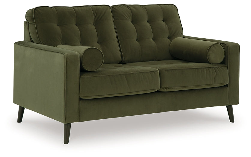 Reveon Lakes Loveseat Ashley®