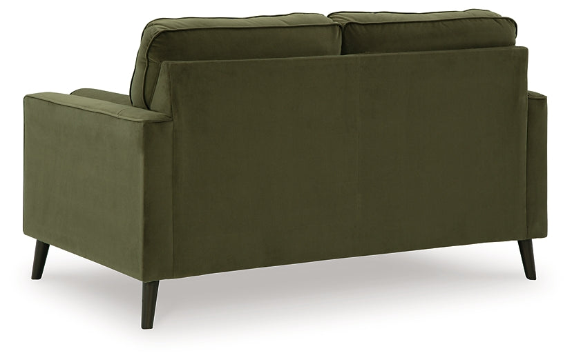 Reveon Lakes Loveseat Ashley®