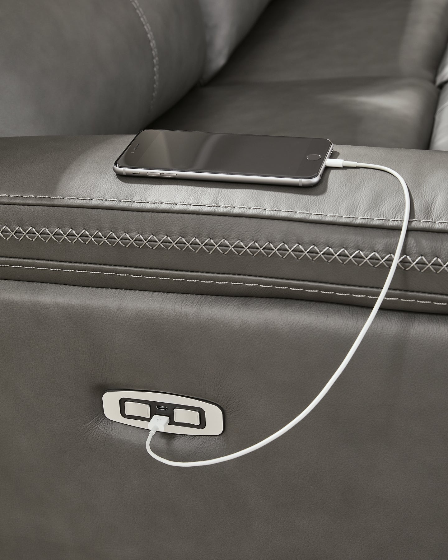 Bleckley 5-Piece Power Reclining Sectional Signature Design by Ashley®