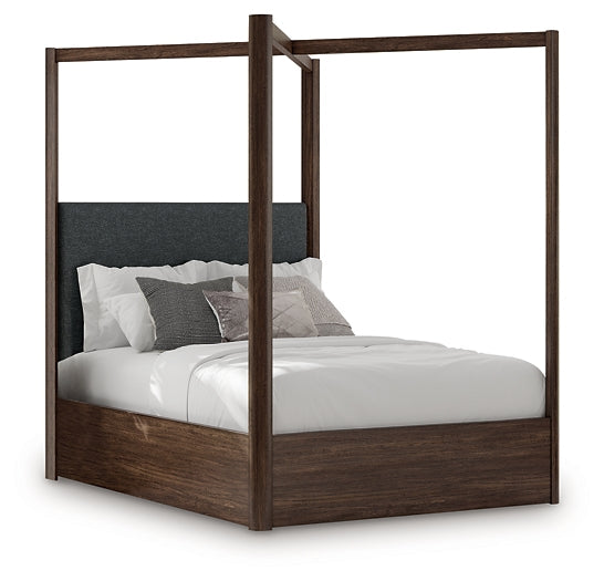 Dilenno Queen Canopy Bed Signature Design by Ashley®