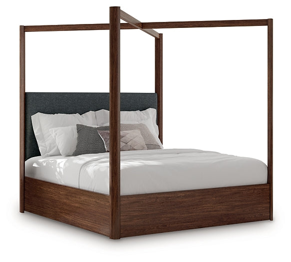 Dilenno King Canopy Bed Signature Design by Ashley®