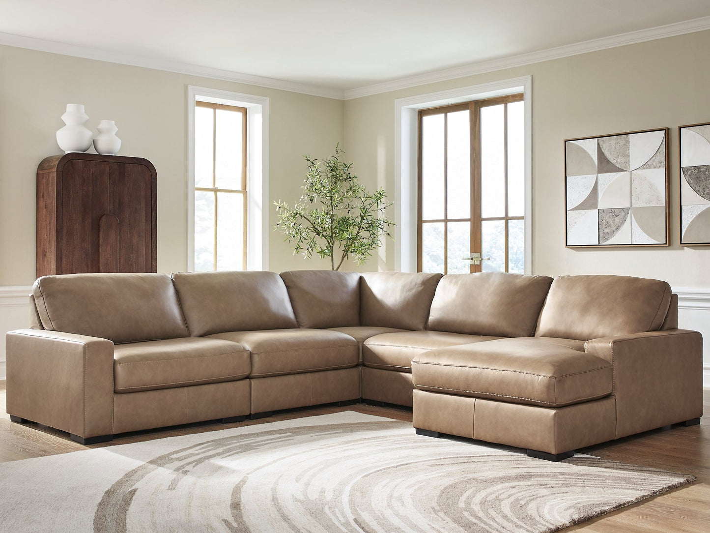 Veronella 5-Piece Sectional with Chaise Benchcraft®