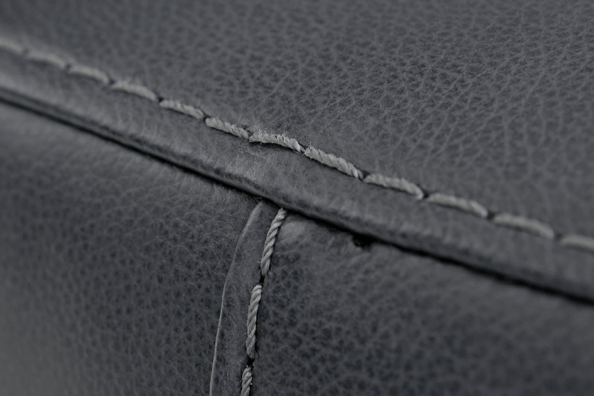 Bolsena Loveseat Signature Design by Ashley®