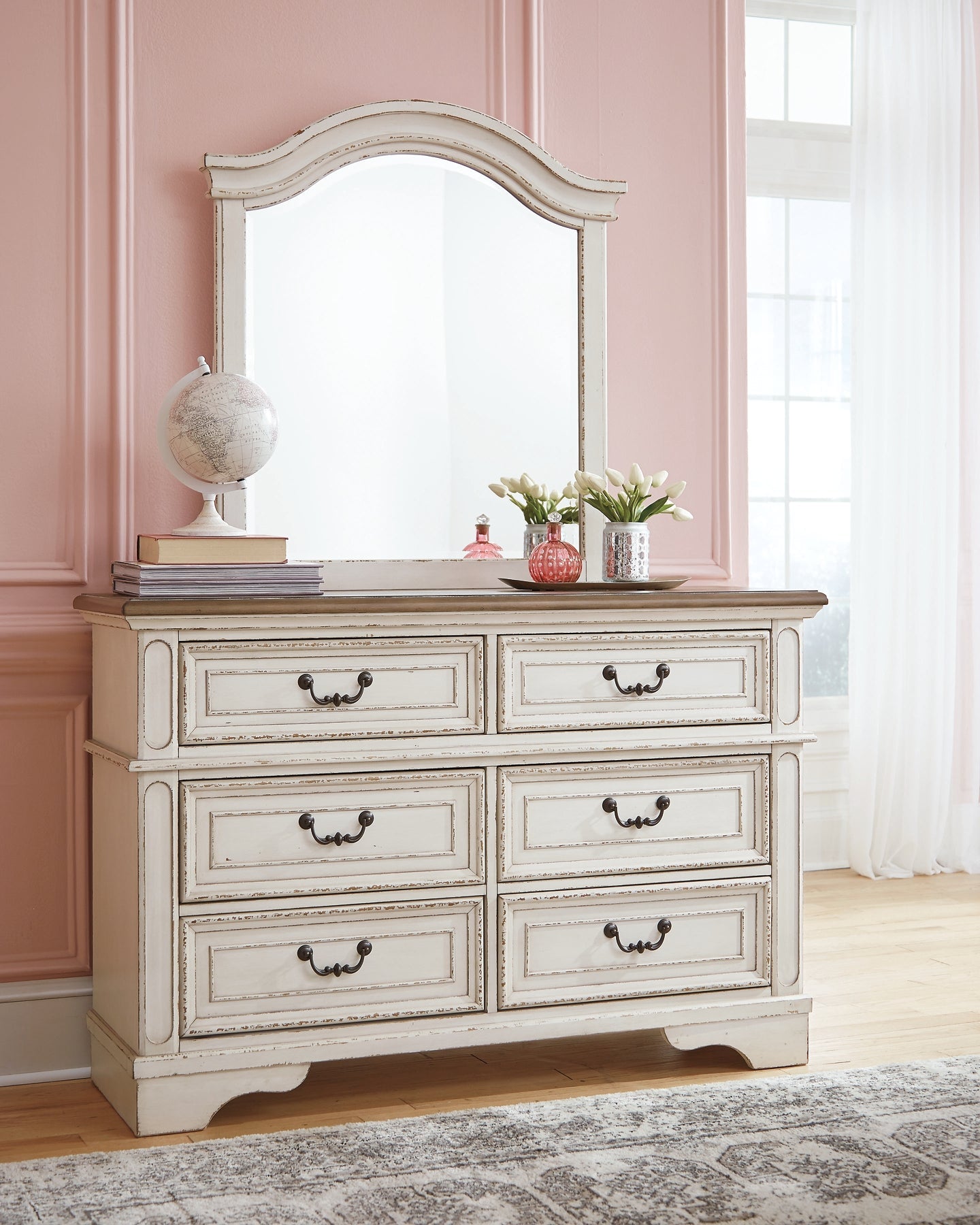 Realyn Twin Panel Bed with Mirrored Dresser Signature Design by Ashley®