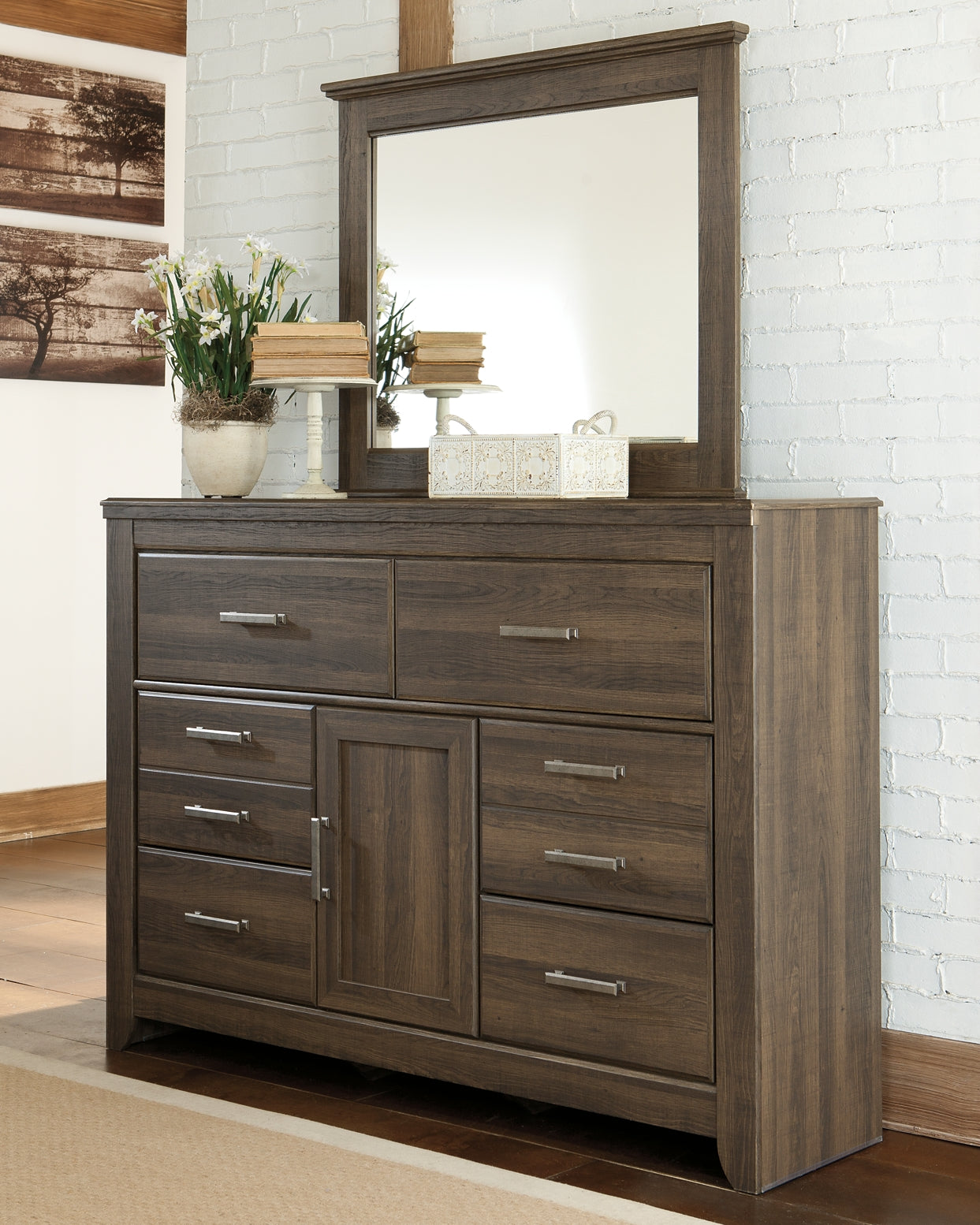 Juararo California King Panel Bed with Mirrored Dresser Signature Design by Ashley®