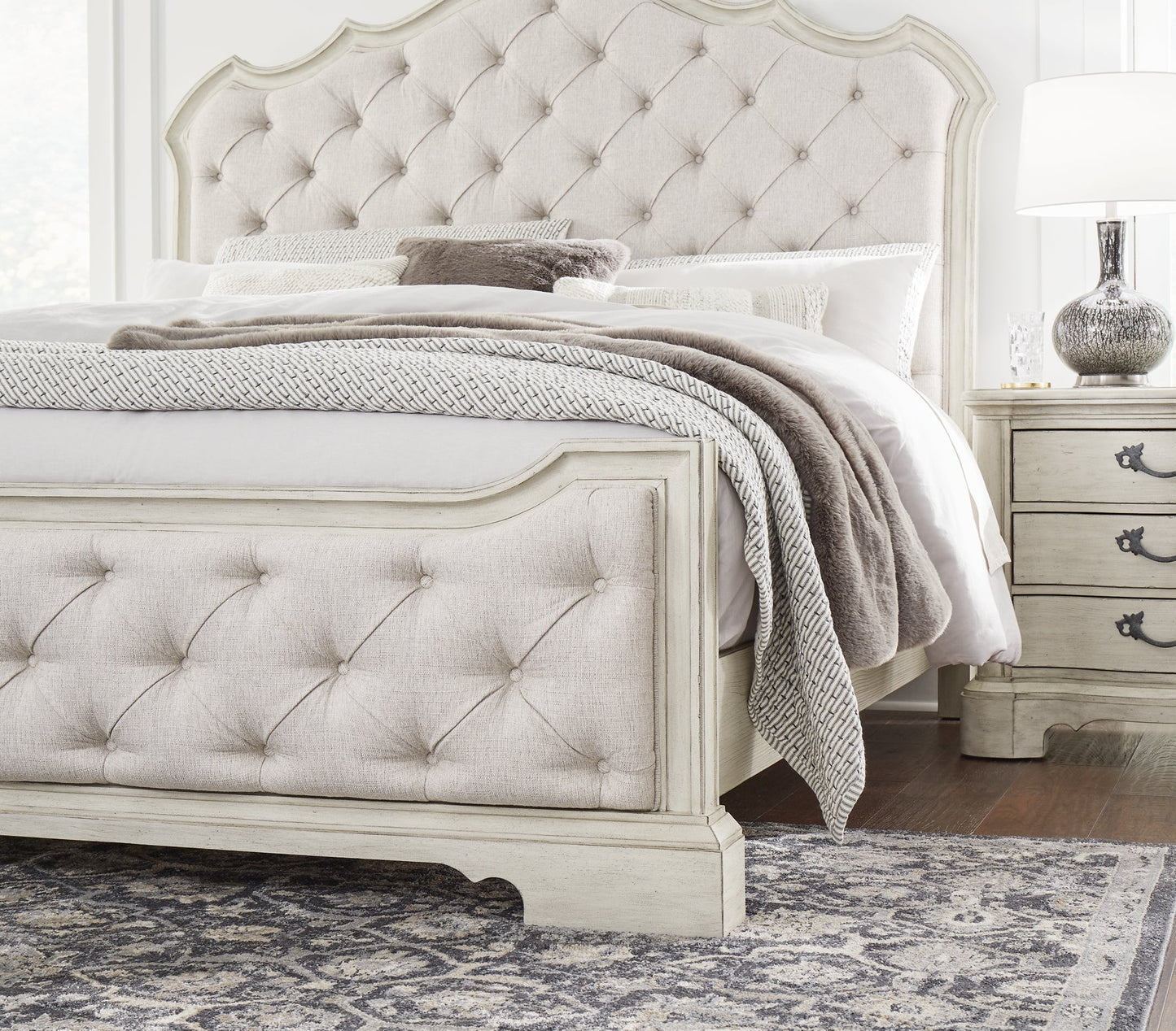 Arlendyne California King Upholstered Bed with Mirrored Dresser, Chest and Nightstand Signature Design by Ashley®