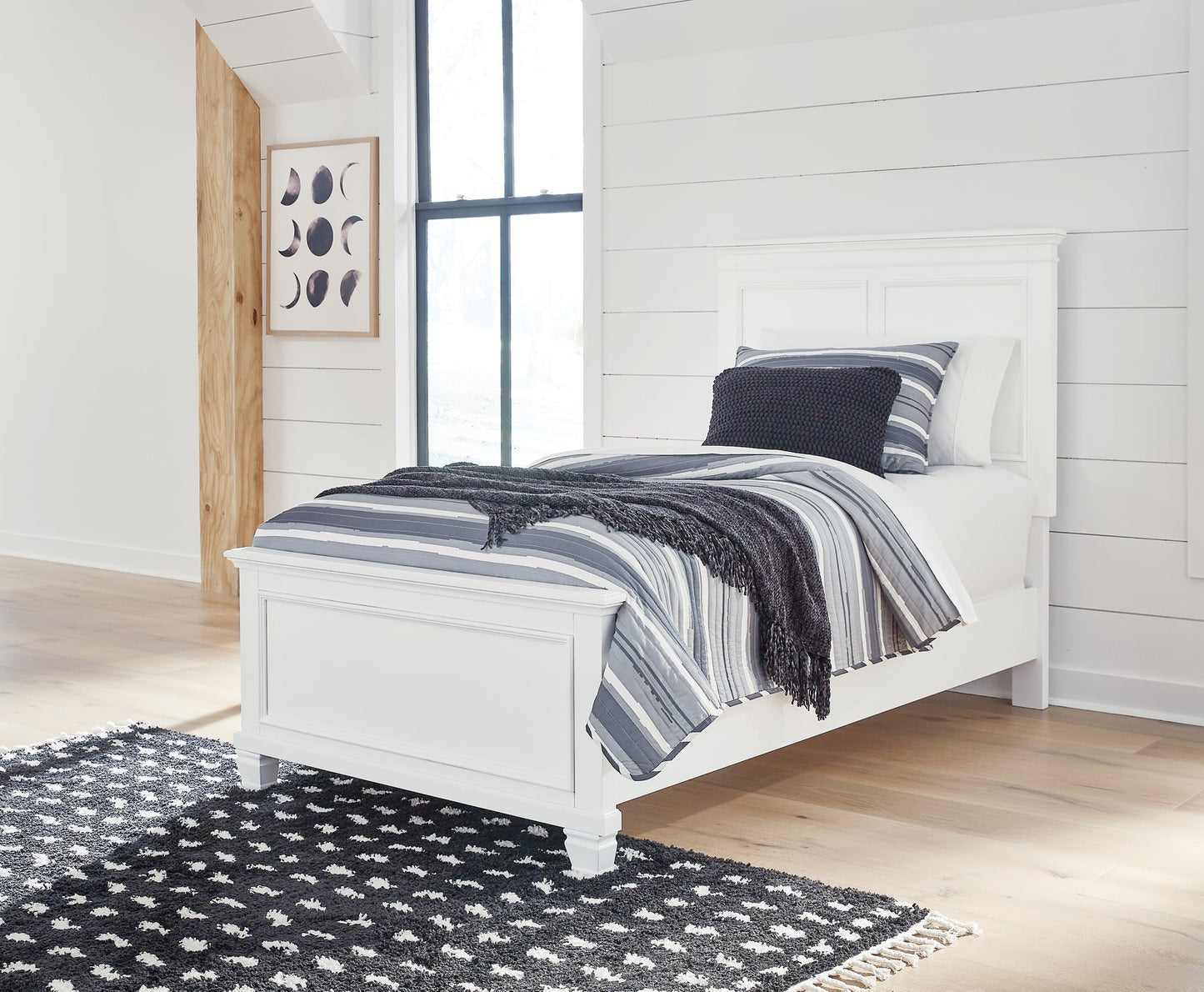 Fortman Twin Panel Bed with Mirrored Dresser Signature Design by Ashley®