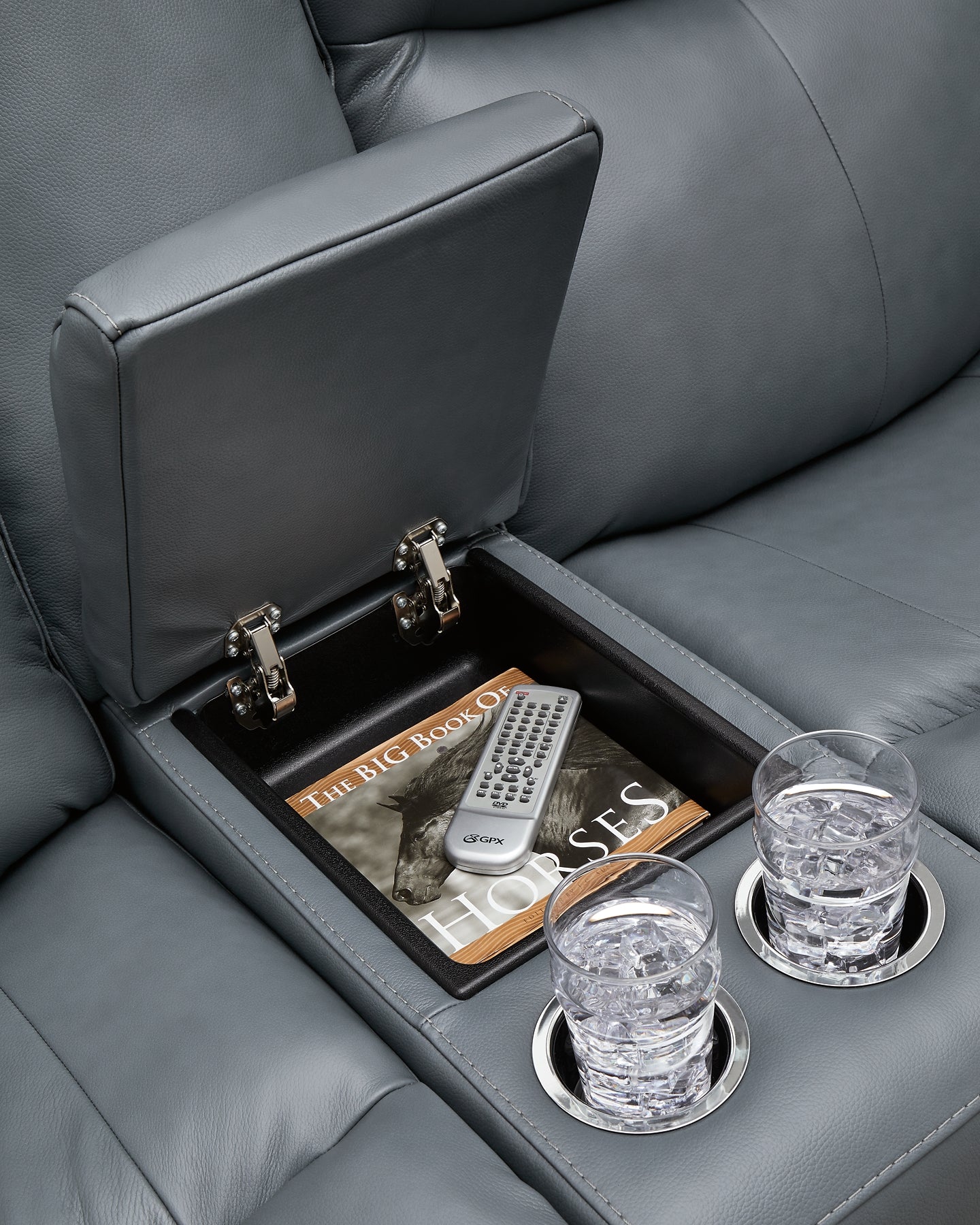 Mindanao Sofa, Loveseat and Recliner Signature Design by Ashley®