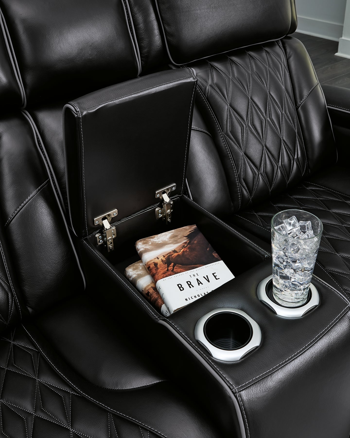 Boyington Sofa and Loveseat Signature Design by Ashley®