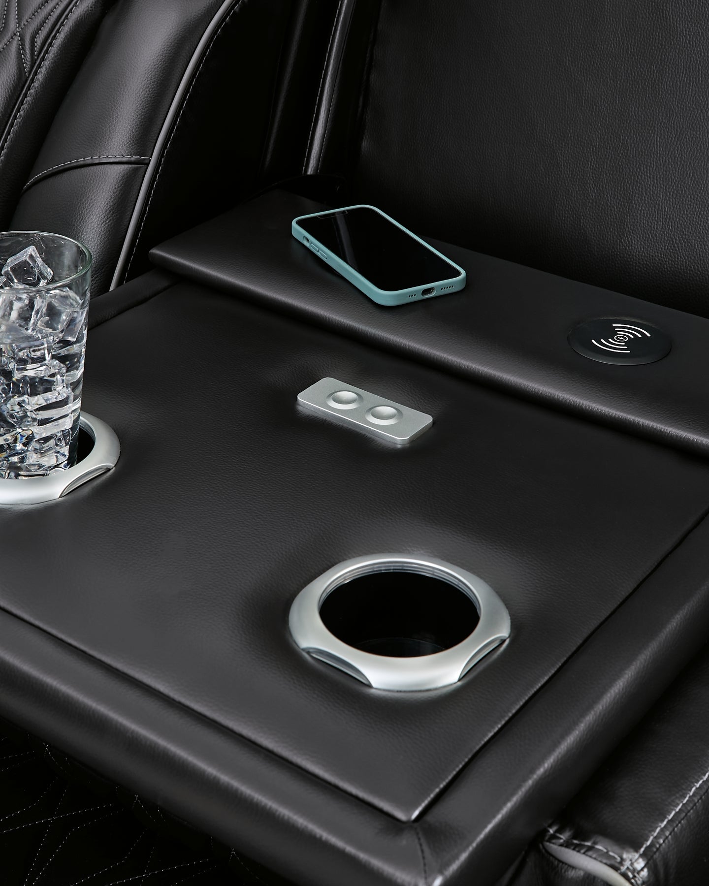 Boyington Sofa and Loveseat Signature Design by Ashley®