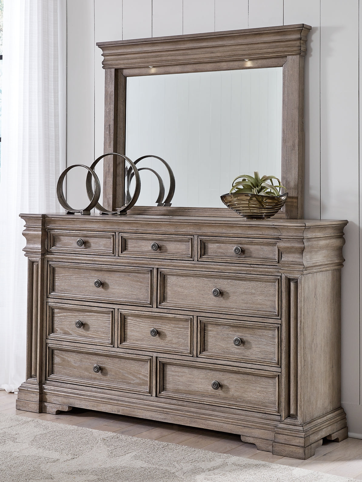 Blairhurst Queen Panel Bed with Mirrored Dresser and Nightstand Signature Design by Ashley®