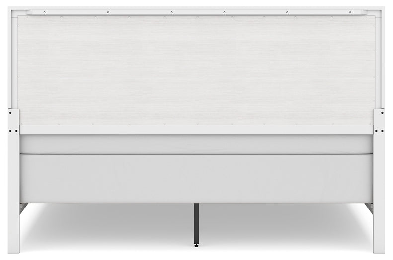 Binterglen King Panel Bed with Mirrored Dresser, Chest and Nightstand Signature Design by Ashley®