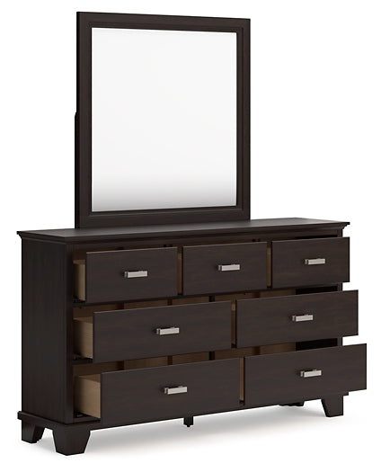 Covetown King Panel Bed with Mirrored Dresser, Chest and Nightstand Signature Design by Ashley®
