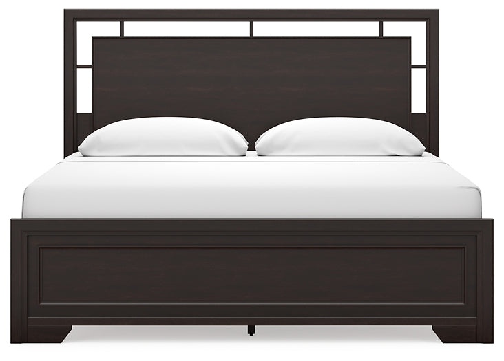 Covetown King Panel Bed with Mirrored Dresser, Chest and Nightstand Signature Design by Ashley®