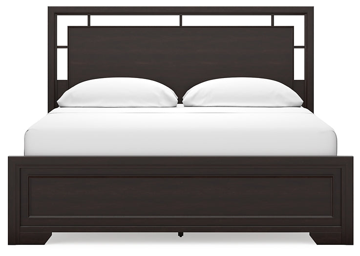 Covetown California King Panel Bed with Mirrored Dresser, Chest and Nightstand Signature Design by Ashley®