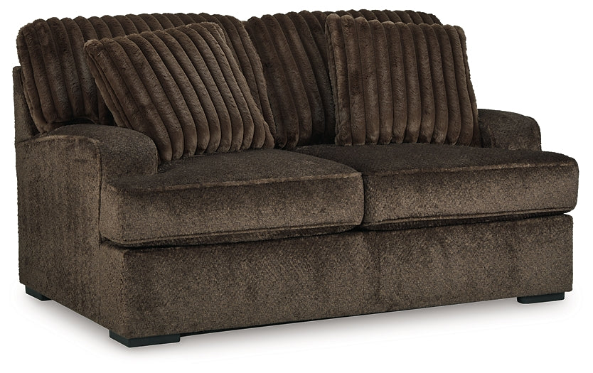 Aylesworth Sofa, Loveseat, Chair and Ottoman Benchcraft®