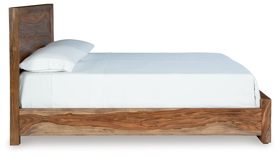 Dressonni King Panel Bed with Mirrored Dresser Signature Design by Ashley®