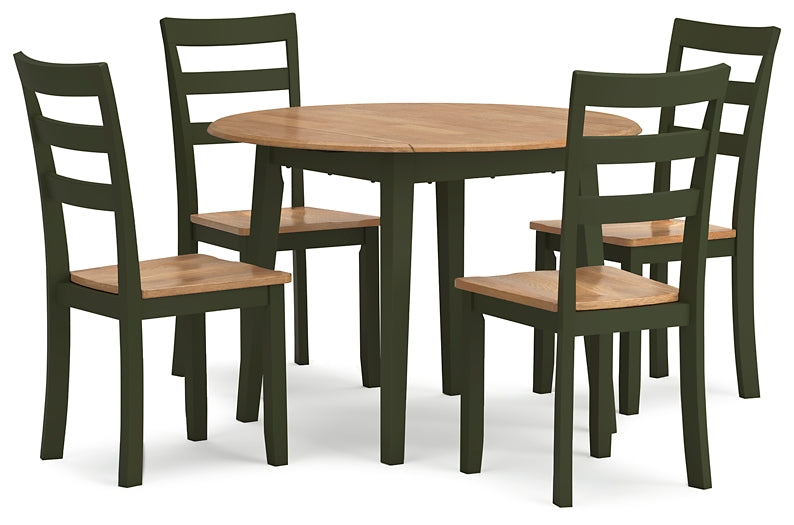 Gesthaven Dining Table and 4 Chairs Signature Design by Ashley®