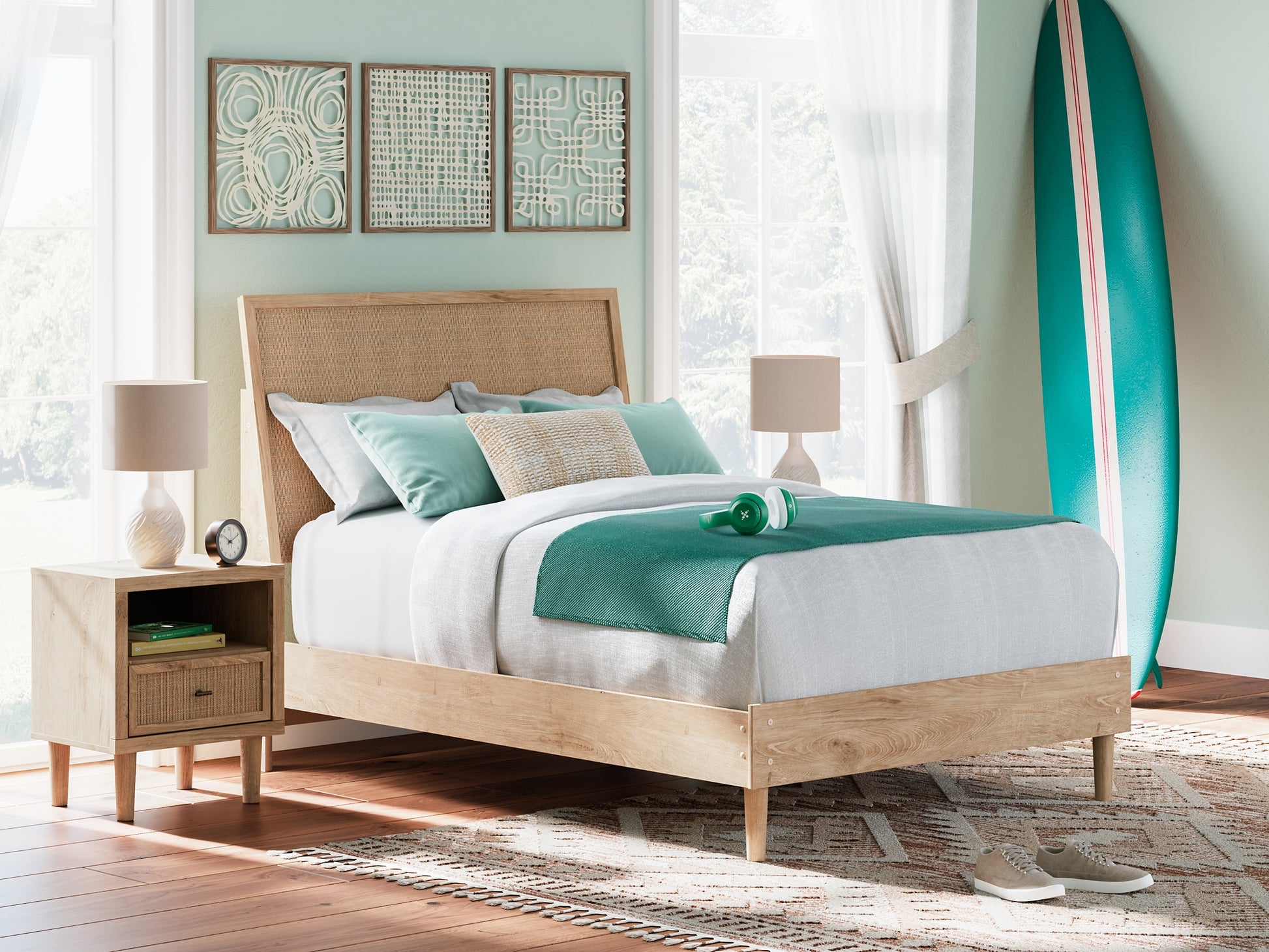 Cielden Full Panel Bed with Mirrored Dresser Signature Design by Ashley®