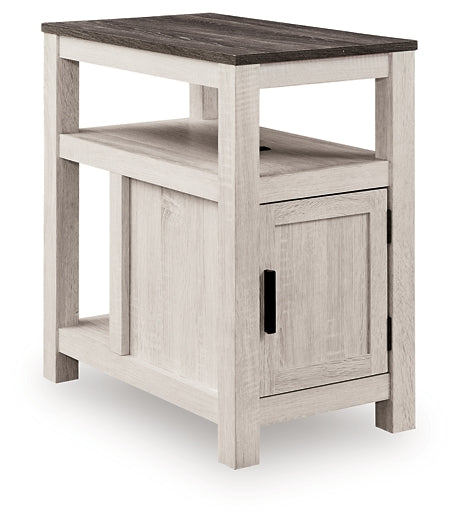 Fendenmore Chair Side End Table Signature Design by Ashley®