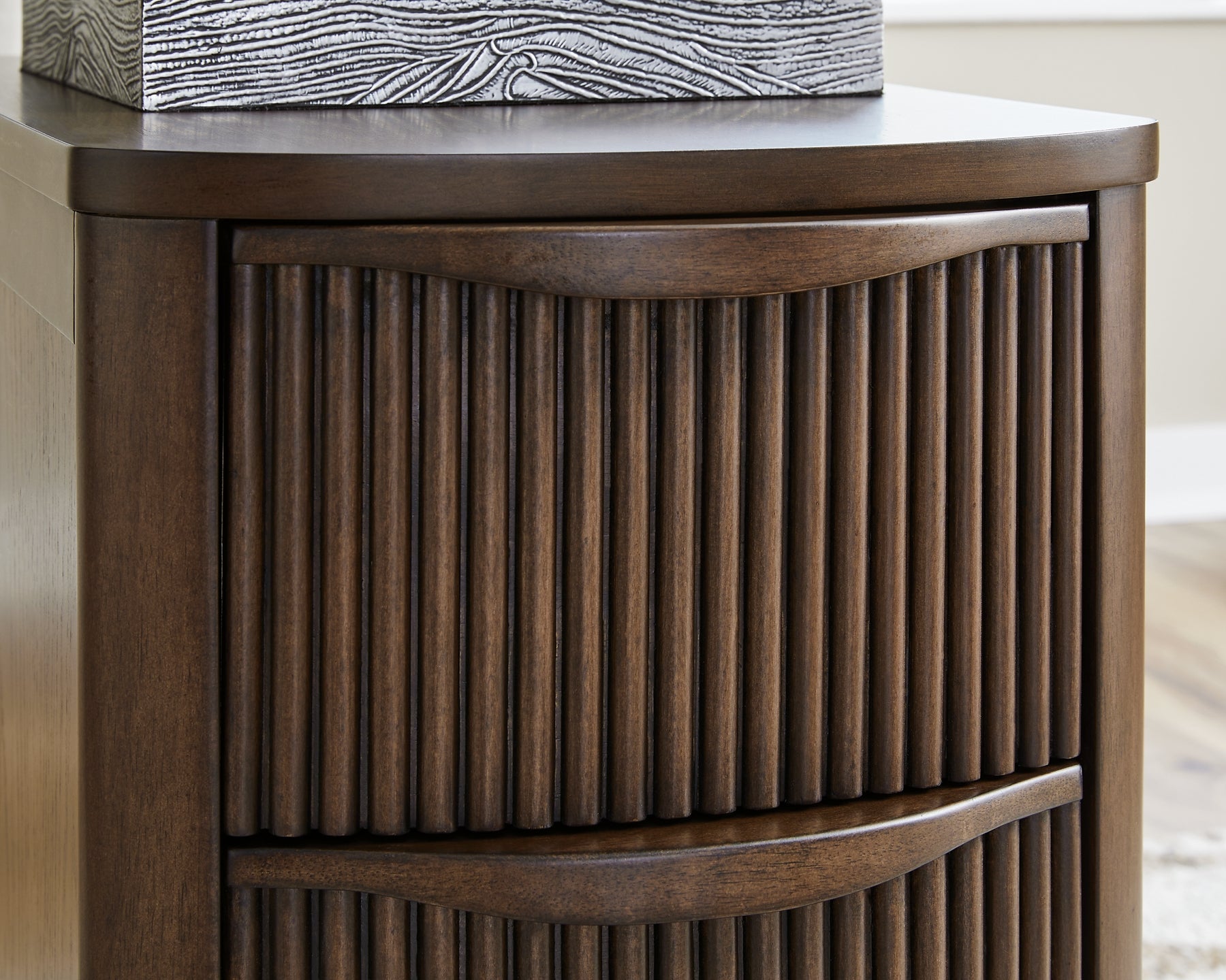 Camdill Chair Side End Table Signature Design by Ashley®