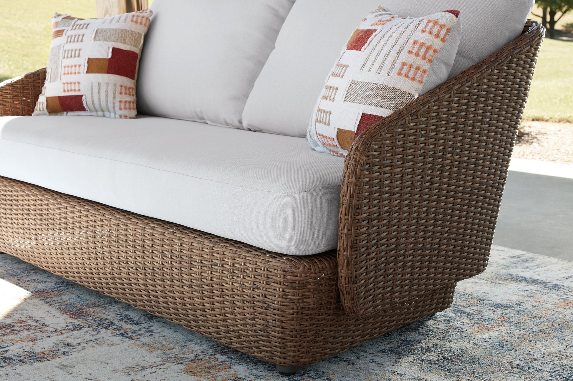 Double Point Love/Swivel Chairs Set (3/CN) Signature Design by Ashley®