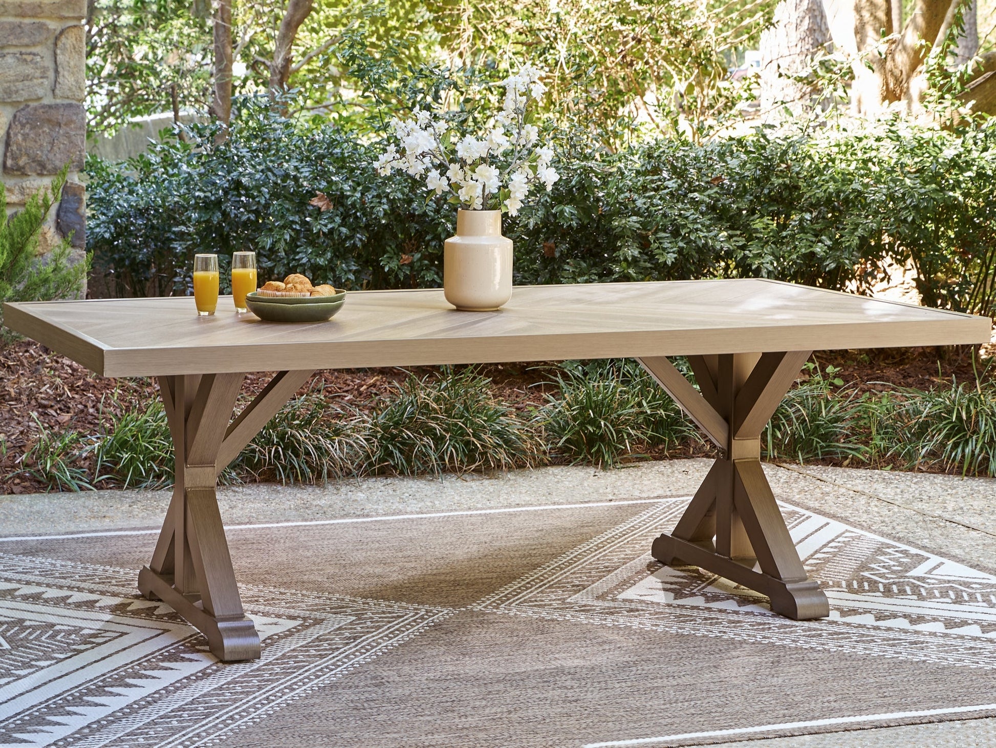 Laguna Heights RECT Dining Table w/UMB OPT Signature Design by Ashley®