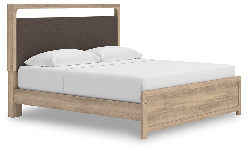 Kinlanni King Upholstered Platform Bed Signature Design by Ashley®
