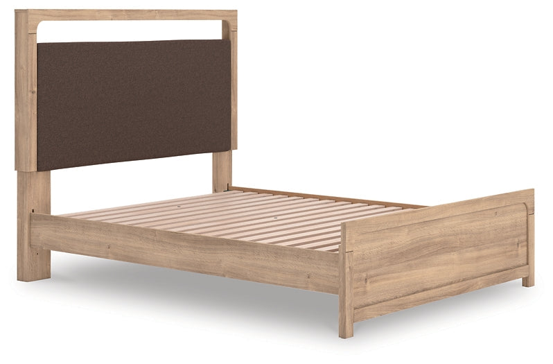 Kinlanni Queen Upholstered Platform Bed Signature Design by Ashley®