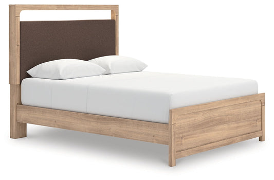 Kinlanni Queen Upholstered Platform Bed Signature Design by Ashley®