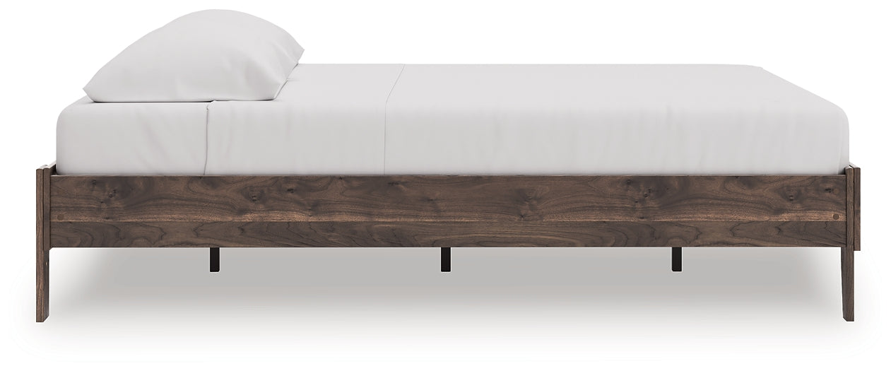 Calverson King Platform Bed Signature Design by Ashley®