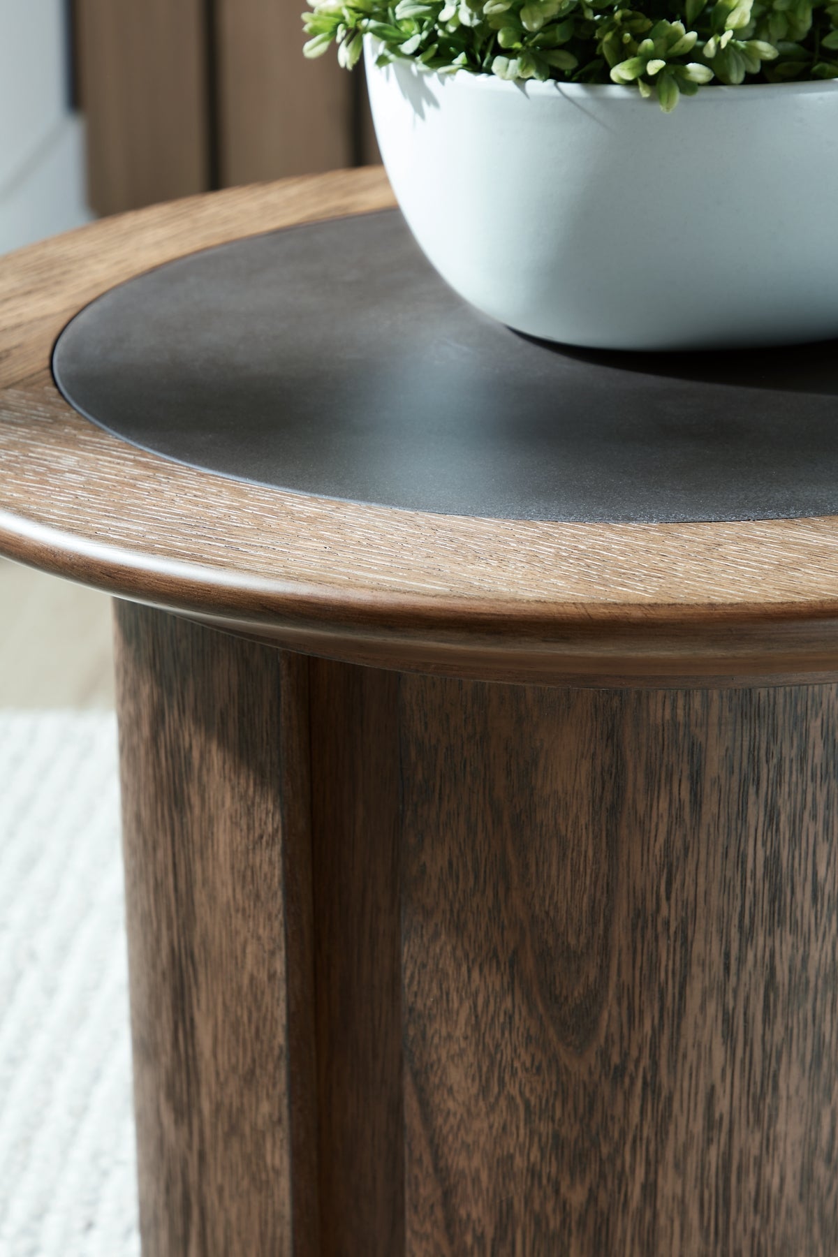 Dontayne Round End Table Signature Design by Ashley®